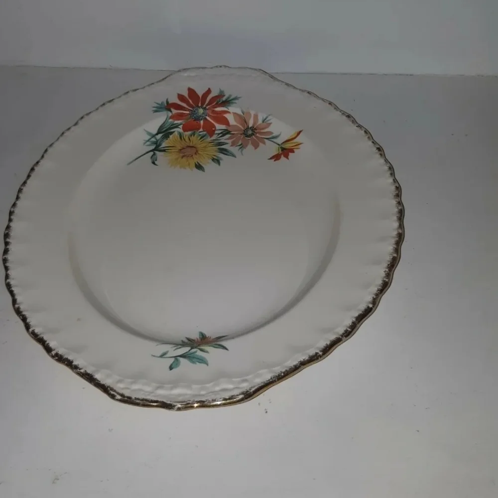 Vintage Cream Petal Grindley england plate ''A'' white/cream - Picture 1 of 7